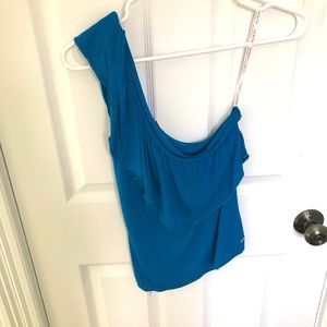 Guess top ALL TOPS 3/20$!